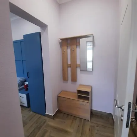 2v1 - Studio 1 Apartment Tirana